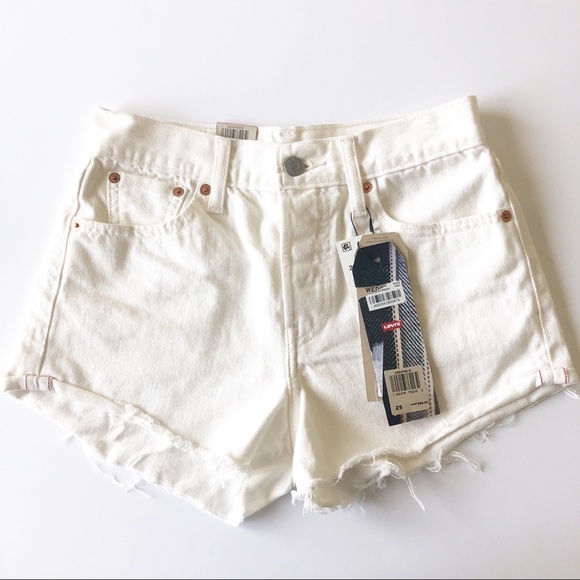 Wedgie Fit Cream Denim Short 